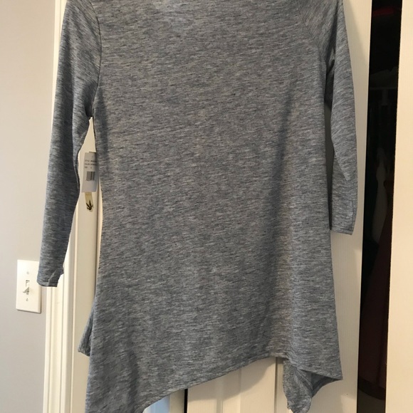 SALE/One world floral women’s captains Blue top - Picture 5 of 8